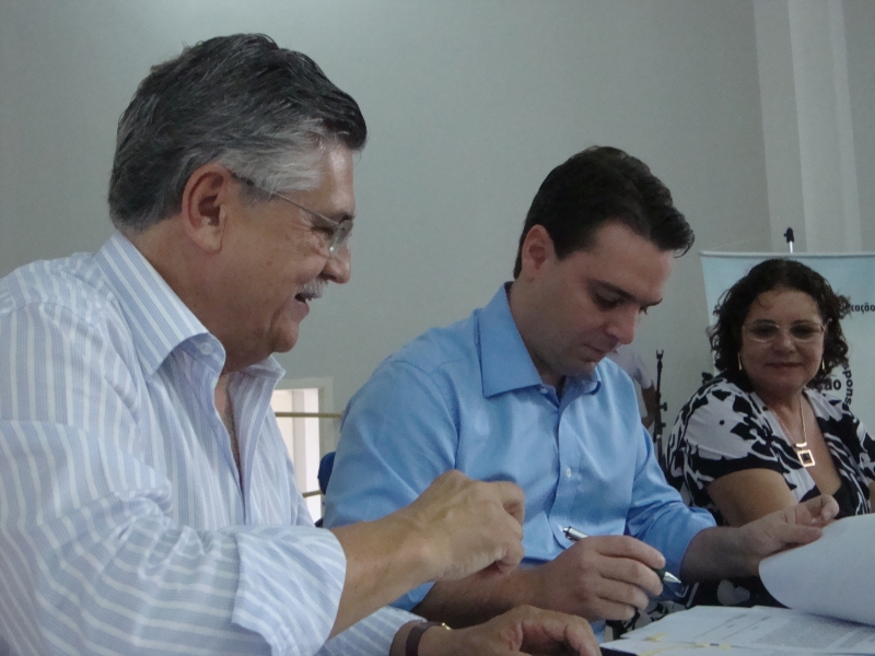 Prefeitura lança programa para formação de adultos