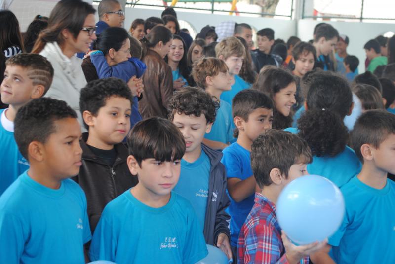 Democracia e participação social são temas em escolas municipais