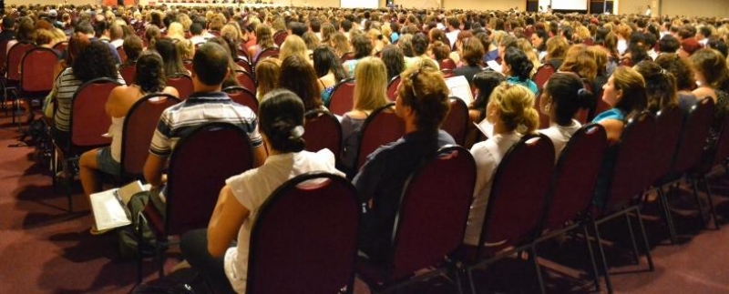Professores têm a oportunidade de refletir práticas pedagógicas com diferentes linguagens