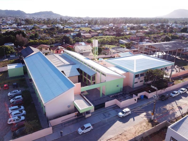 Prefeitura entrega obra em escola com investimento de R$ 3,4 milhões