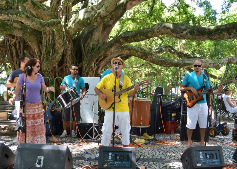 Projeto divulga música em praças e escolas da cidade