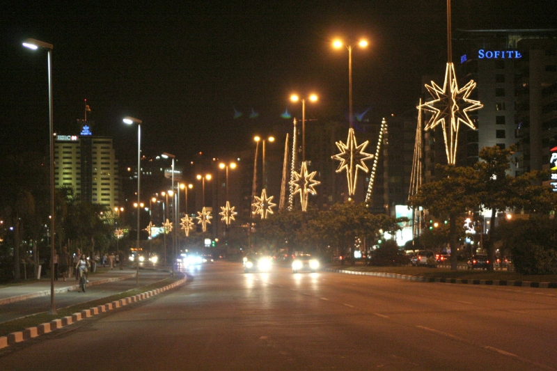 Espírito natalino ilumina Florianópolis 