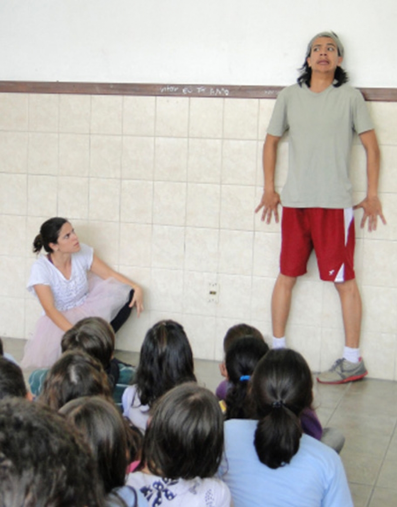 Projeto com crianças resulta em montagem teatral   