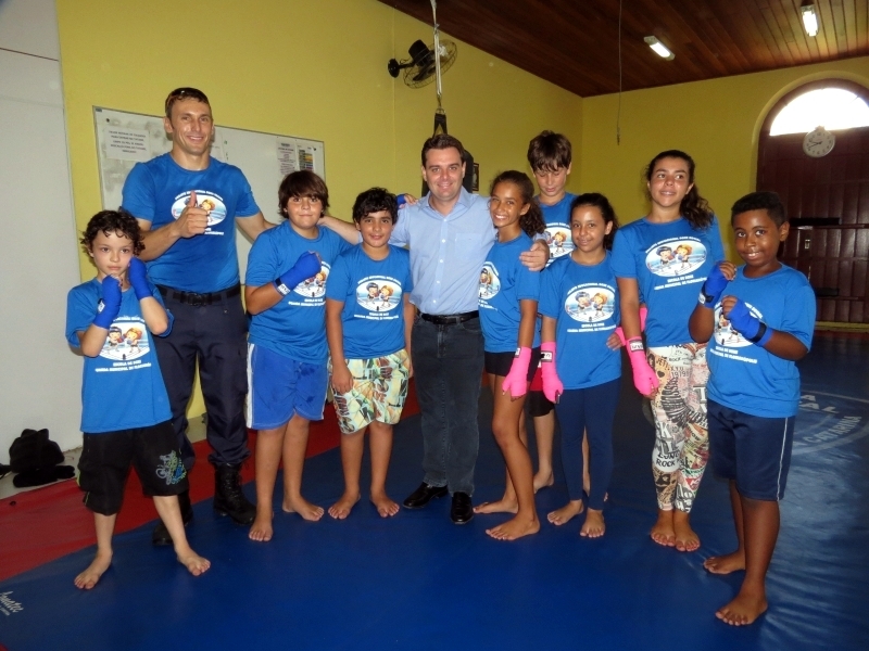 Projeto Boxe na Escola tem sua primeira formatura