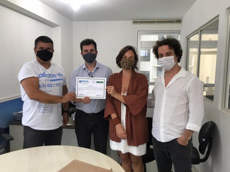 Prefeitura certifica empresa manezinha de alimentos para distribuir em território nacional