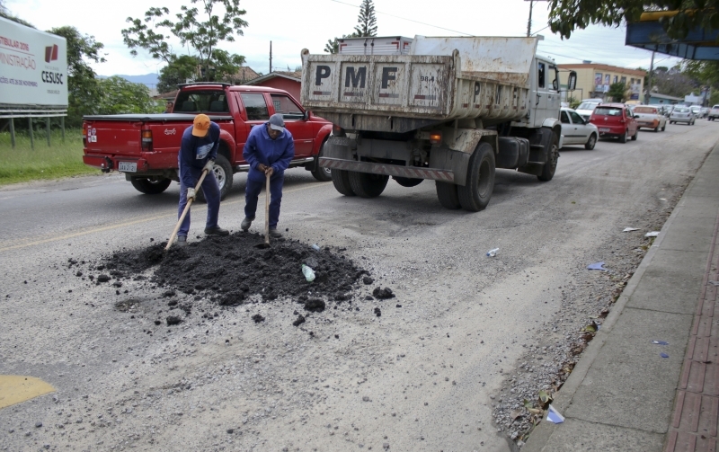 PMF começa mais uma Operação Tapa-Buraco