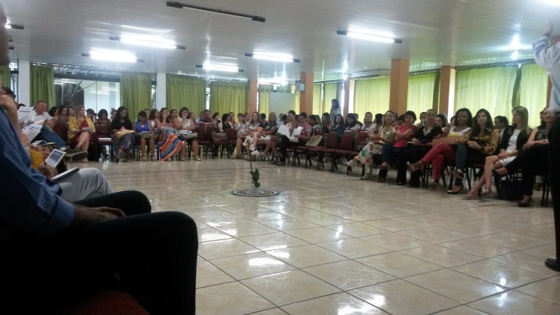 Rede municipal: diretores planejam volta às aulas 
