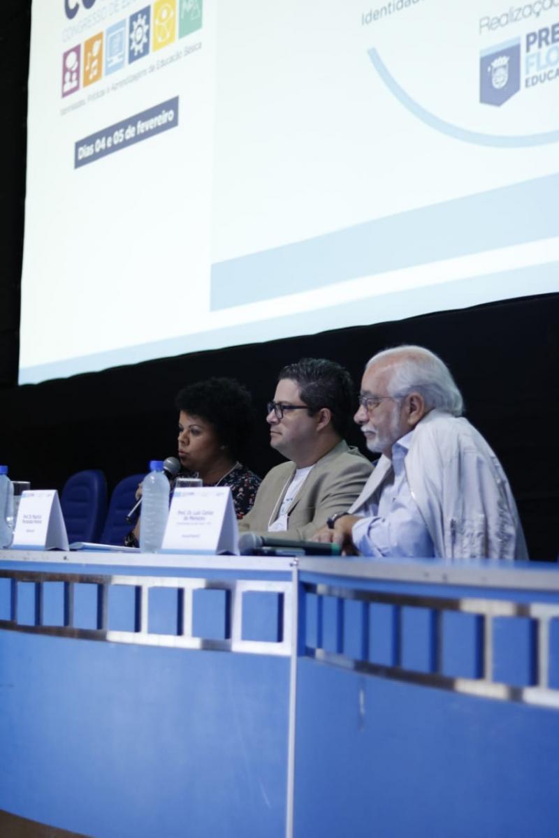 Segundo dia do COEB começa com debate sobre aprendizagens do mundo real