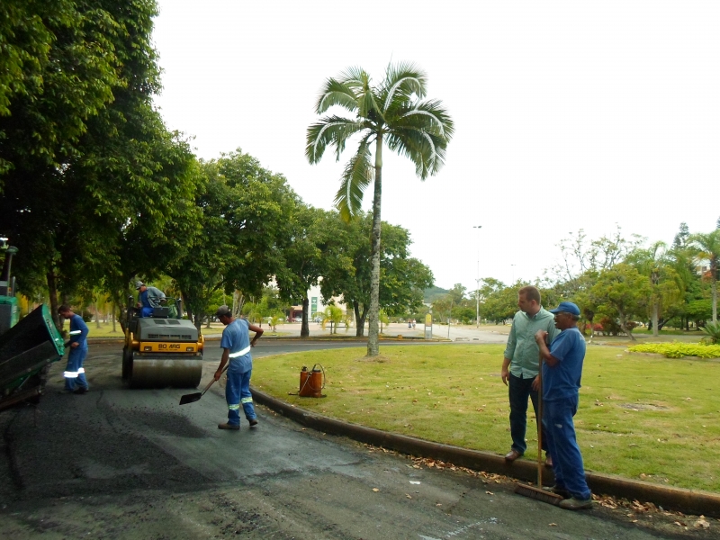 Vias no campus da UFSC começam a ser recuperadas