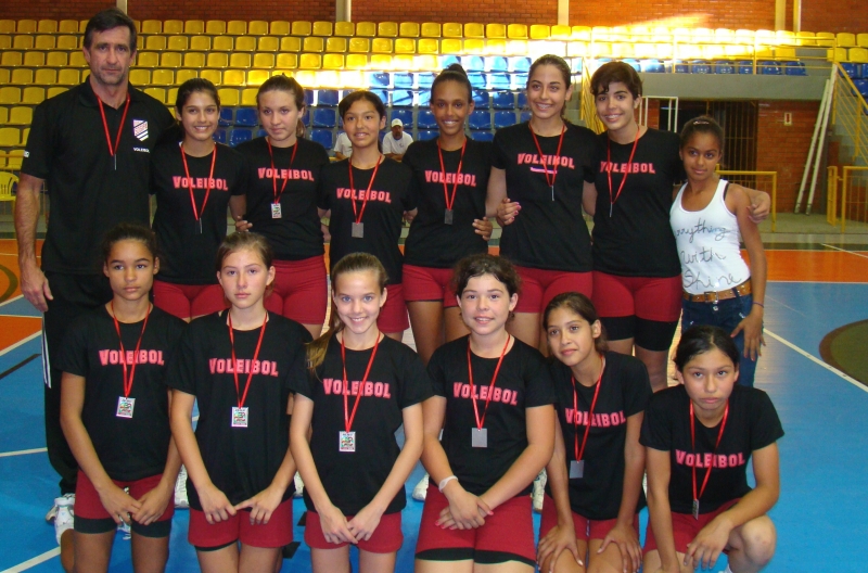 Escolas de Florianópolis disputam vaga para a etapa regional dos Jogos Escolares de Santa Catarina.