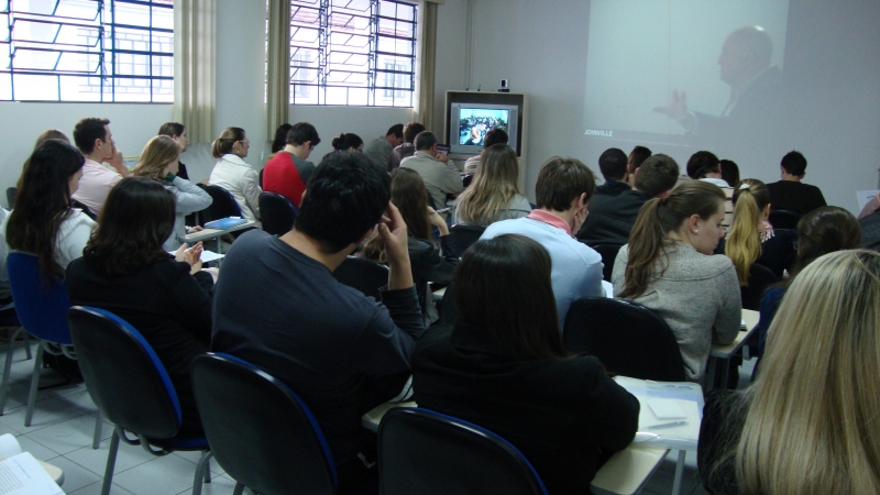 UFSC e UAB oferecem curso de especialização em Gestão em Saúde