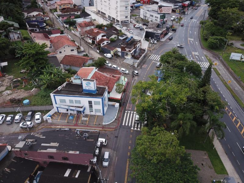 Florianópolis vai pagar auxílio emergencial para quem não recebe ajuda