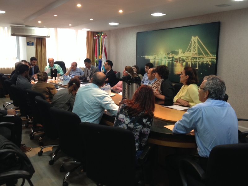 Reunião trata de projetos de gestão de pessoas