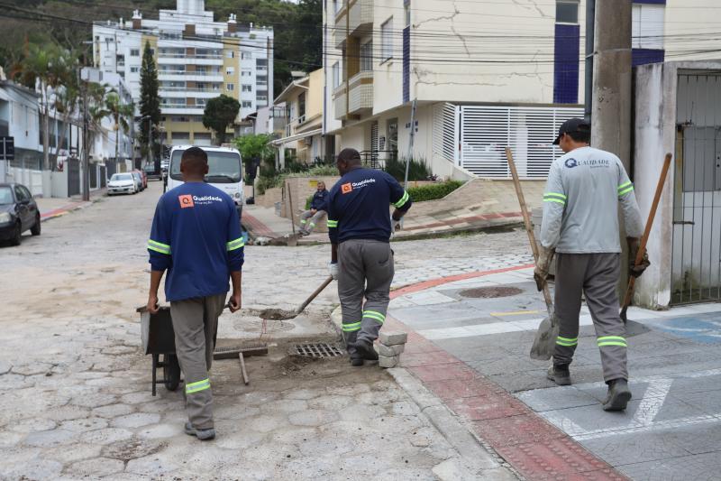 Prefeitura inicia obras viárias na região de Coqueiros