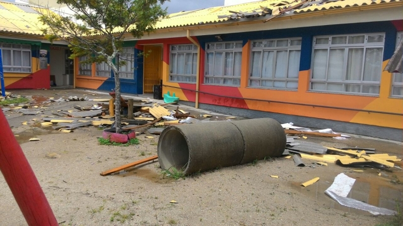 Ciclone provoca danos em  escolas e creches 