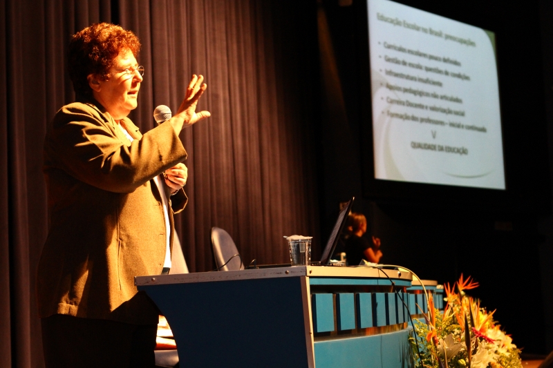 Confira o resumo da conferência da Psicóloga Bernadete Gatti
