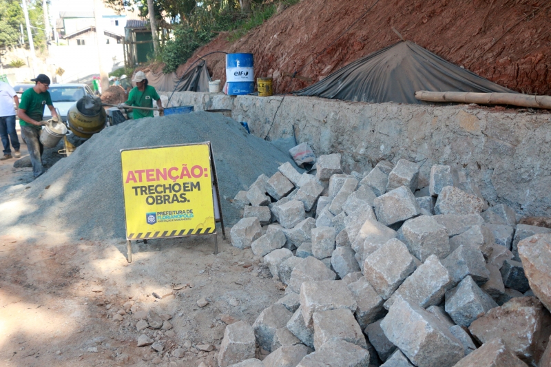Obras no Maciço do Morro da Cruz têm visita técnica