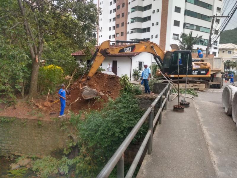 Rua Sebastião Laurentino da Silva continuará interditada para obras