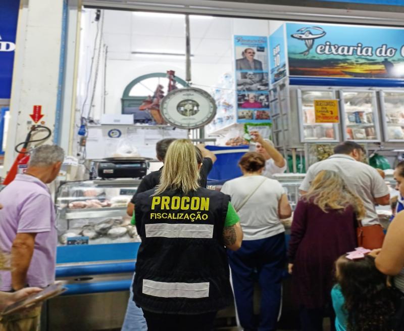 Semana Santa: Procon Municipal realiza  pesquisa de preço de pescados no Mercado Público