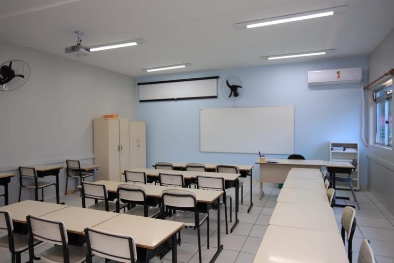 Mais de 15 mil profissionais da educação da Capital se cadastram para serem vacinados contra Covid