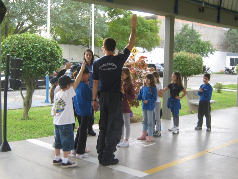 Educação no trânsito para crianças e adolescentes no Sest/Senat no bairro Estreito