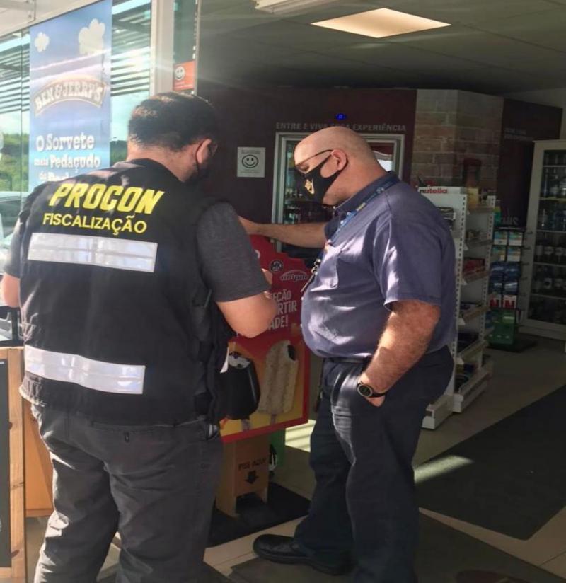 Procon notifica postos de gasolina sobre aumento de preço do GNV