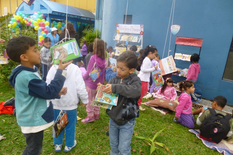 Aniversário de biblioteca tem programa cultural