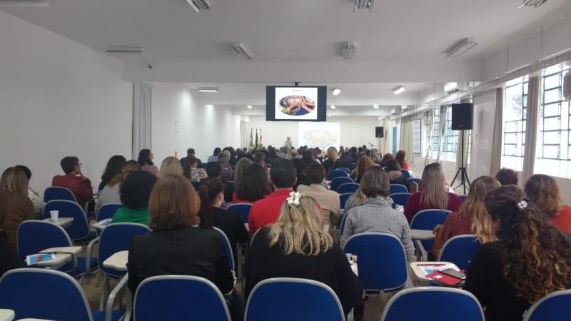 Prefeitura batiza auditório com nome de Claudete Mittmann