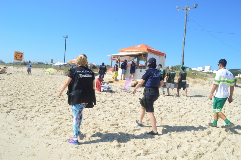 Prefeitura faz operação de combate a ilegalidades no Norte da Ilha