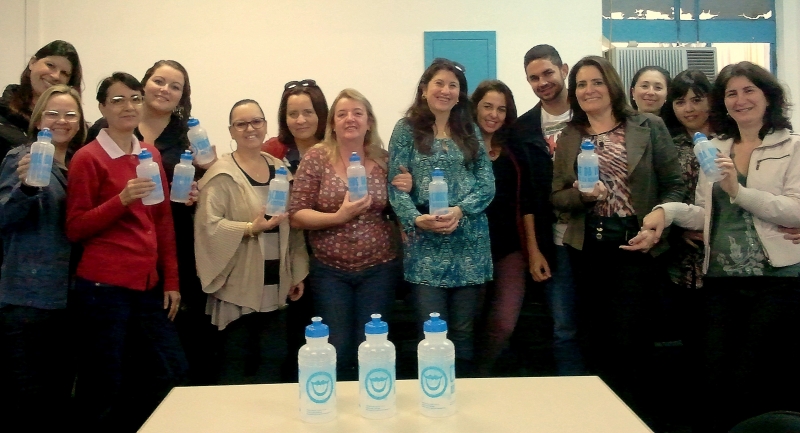 Educação cuida da saúde vocal do servidor