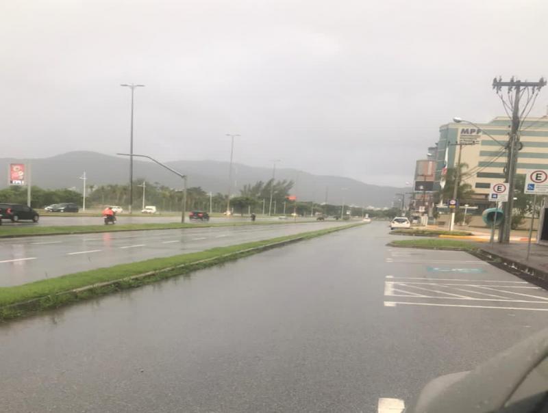 Pela primeira vez, trecho na Agronômica vai receber iluminação pública