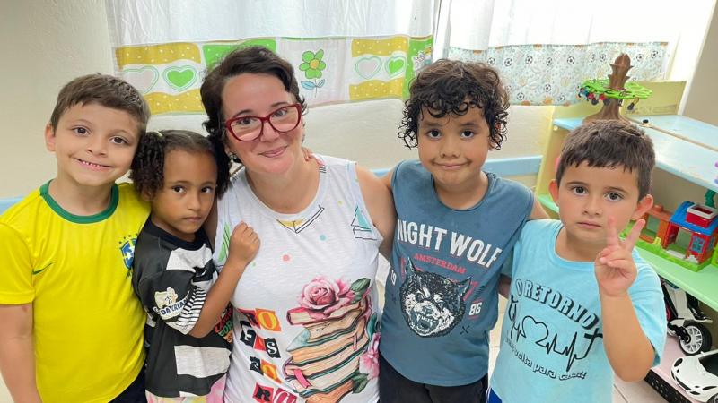 Voz da liberdade: no Dia da Mulher, professora dedica poema à Antonieta de Barros 