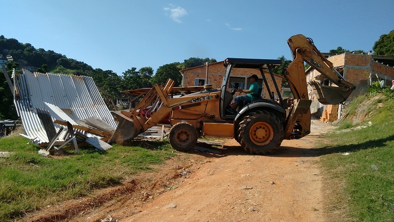  Construções irregulares demolidas no Continente