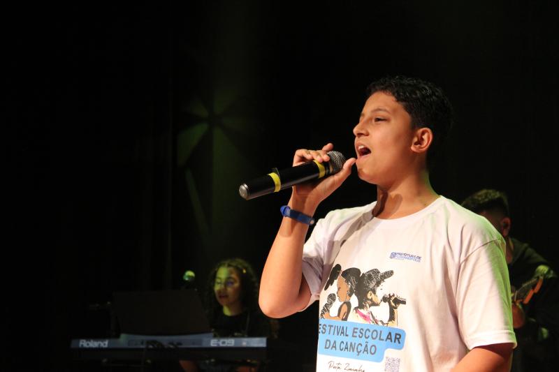Primeira etapa do Festival Escolar da Canção acontece dia 19 para unidades do Continente, Centro e outras quatro escolas