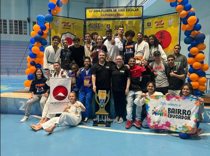 Equipe de Judocas do Programa Bairro Educador é campeã da Copa Floripa