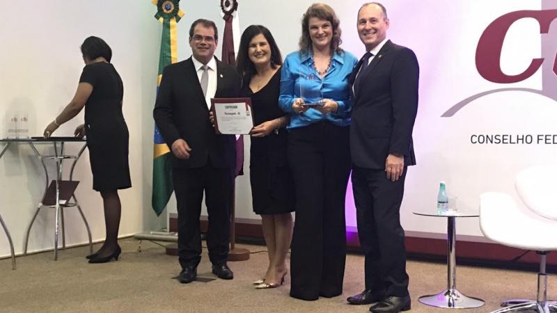 Profissionais da Saúde bucal de Florianópolis recebem premiação em Brasília
