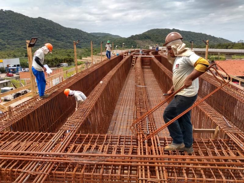 Obra do Elevado do Rio Tavares passa a ser executada até as 4h da manhã
