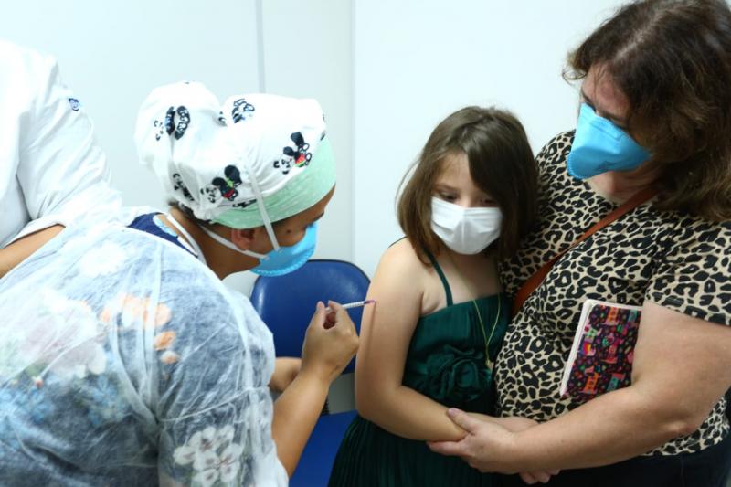 Florianópolis amplia horários para vacinação de crianças contra Covid-19 