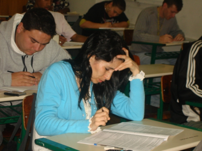 Participantes do ProJovem Urbano fazem Exame Nacional 