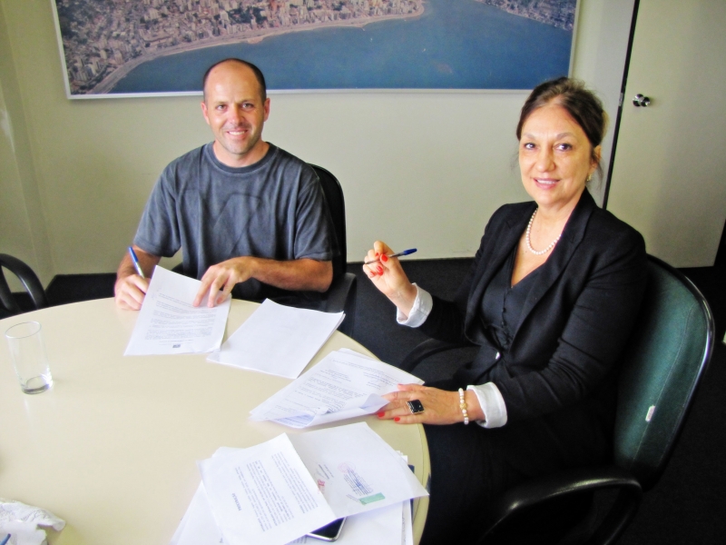 Floram assina termo de compromisso