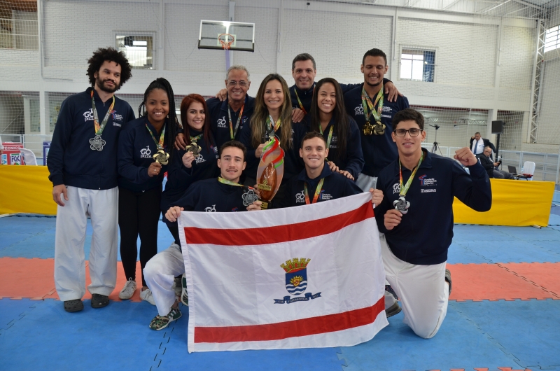 Karatê de Florianópolis é medalha de ouro nos Jasc 2017