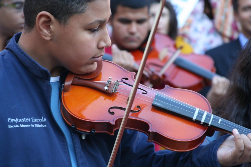 Orquestra Escola participa de evento no Chile