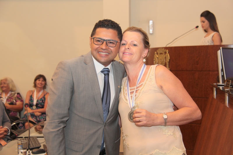 Coordenadora da Mulher na PMF recebe homenagem