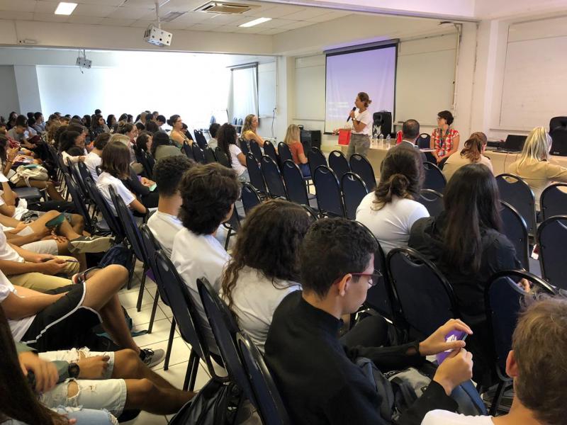 Violência contra mulher foi tema de debate promovido pela Prefeitura de Florianópolis para alunos de ensino médio