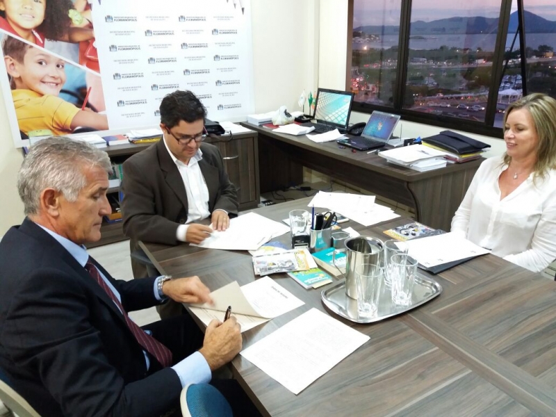 Educação renova parceria do Programa Trabalho Seguro