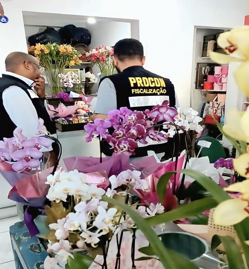 Procon de Florianópolis divulga pesquisa de preços de presentes para o Dia das Mães