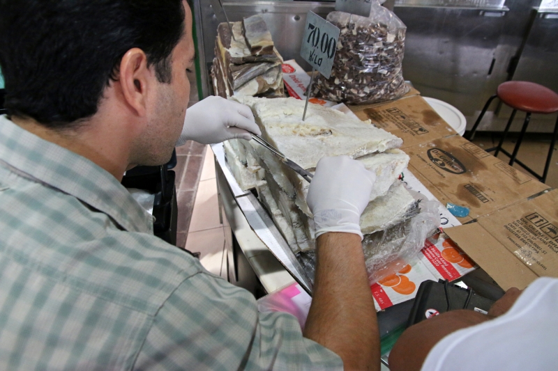  Análises apontam irregularidades no pescado