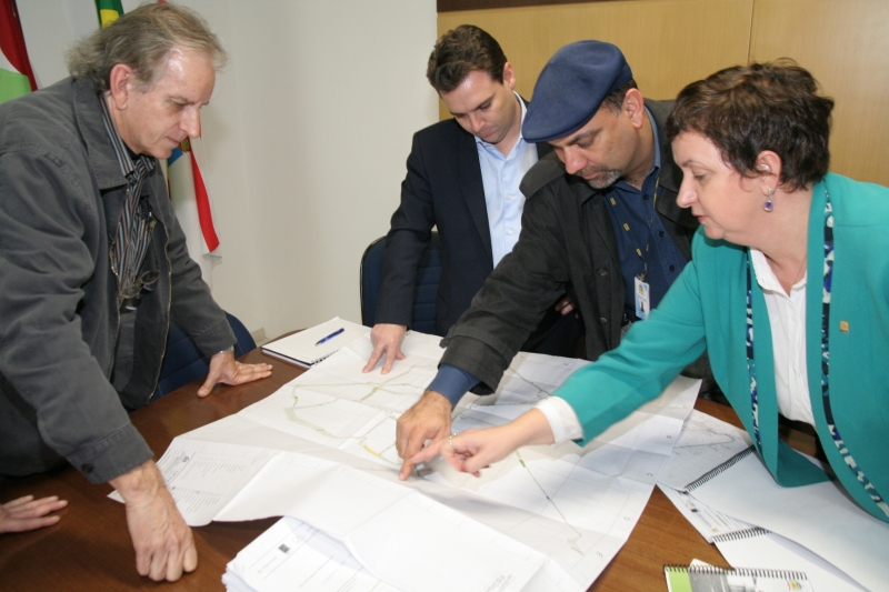 Prefeito e reitora discutem mobilidade na UFSC