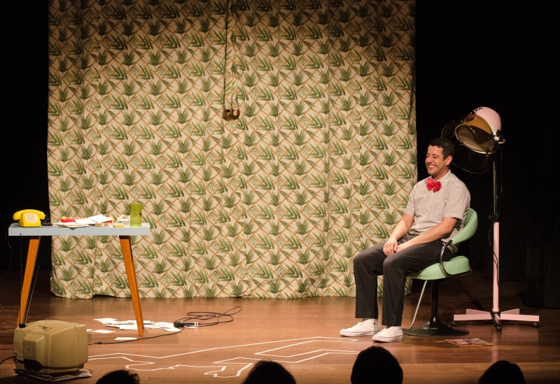 Teatro da UBRO apresenta a peça Emoções Baratas