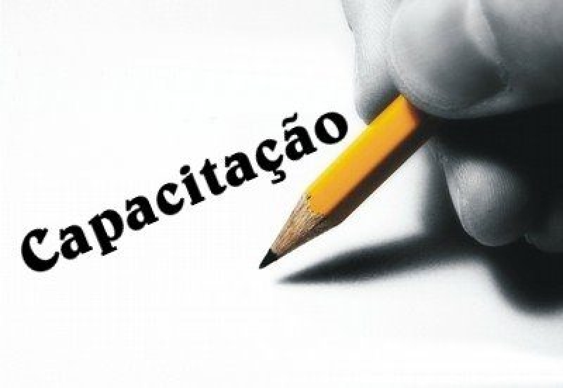 Trabalhadores recebem capacitação para Planejamento dos Centros de Saúde